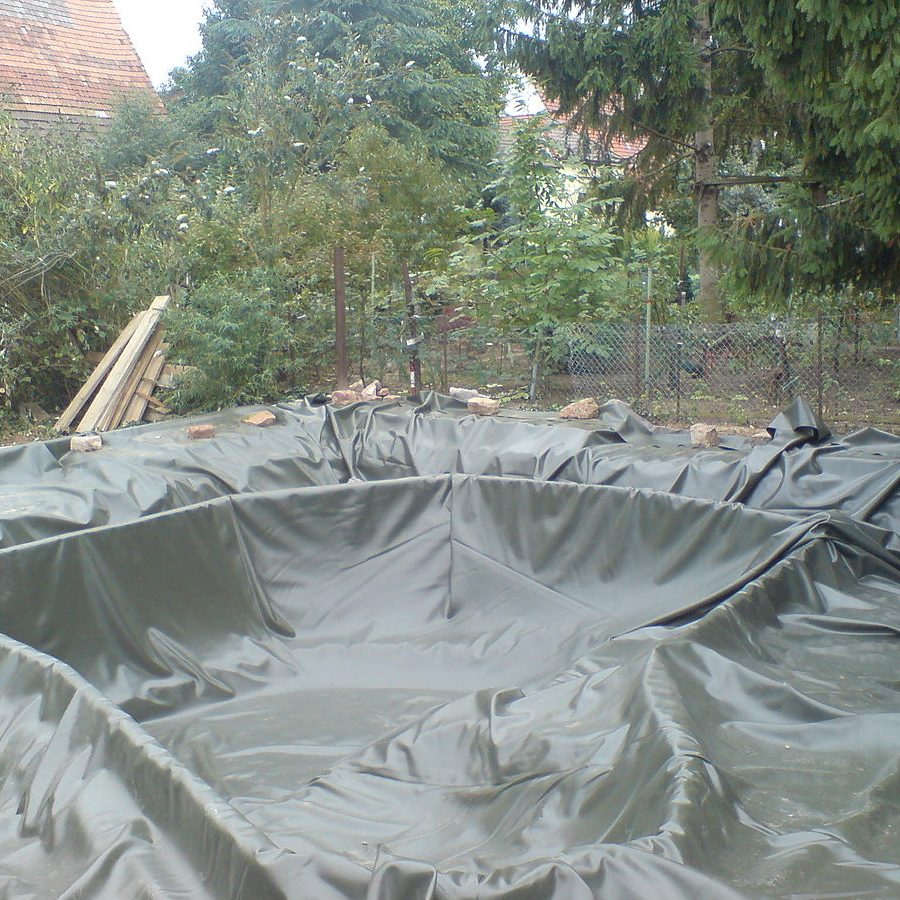 1200px-Teichbau2-Teichfolie